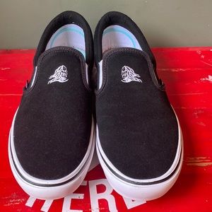 Vans slip on black 11.5